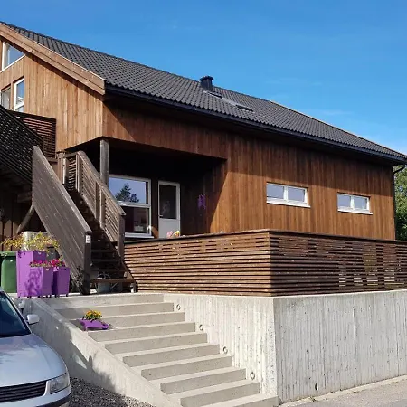 Luftig 4-roms I Holiday home Kristiansand