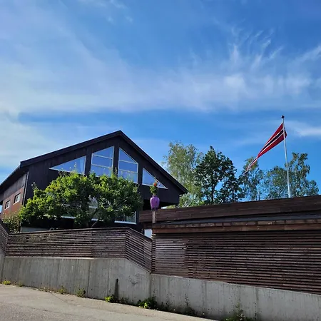 Luftig 4-roms I Holiday home Kristiansand